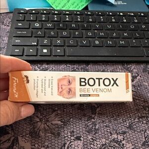 Bee Venom Wrinkle Cream - Orange